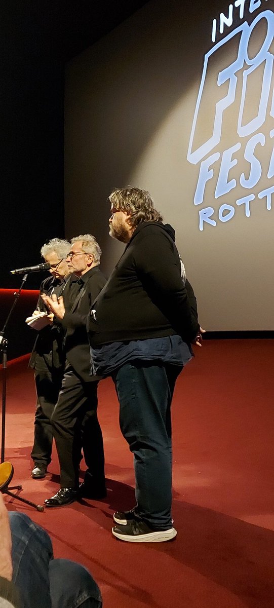 Gisterenavond mocht ik dan toch voor het eerst live naar hem luisteren, Ulrich Seidl, regisseur van fascinerende, vervreemdende films die gaan over het leven zelf. Nu de film Wicked games, Rimini Sparta. #IFFR