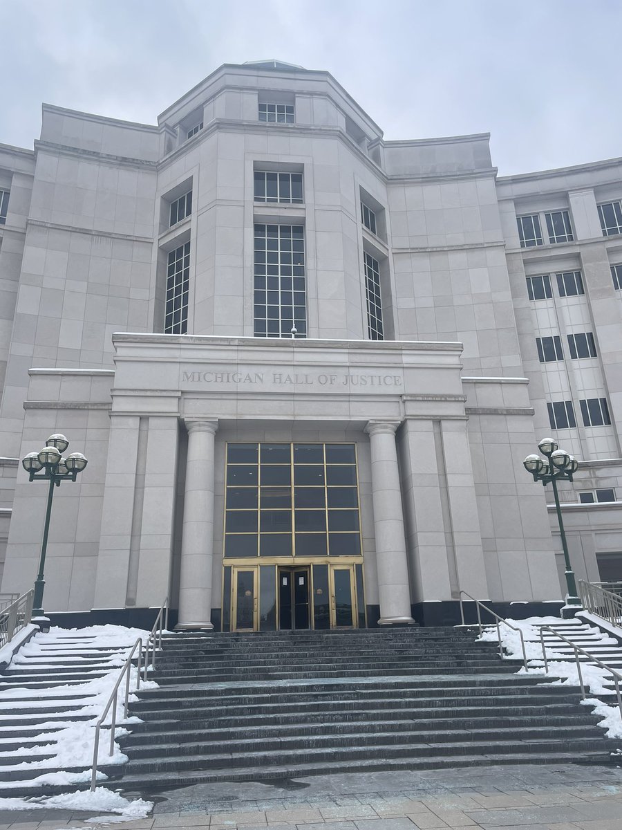 Beautiful Monday in Lansing. Continuing the work <a href="/MISupremeCourt/">MI Supreme Court</a> <a href="/EMerrillWelch/">Elizabeth Welch</a> <a href="/MIcounties/">MI Assoc of Counties</a>
