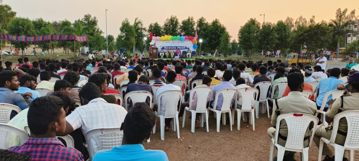 DycGuntur's tweet photo. #clusterlevelsportsmeet #sportsmeet2022 Organised in coordination with #KavyaPriyadshiniYouthClub & #PriyadashiniInstituteOfTechnology&Management #Pulladigunta #GunturDistrict https://t.co/xuXiqexYfE