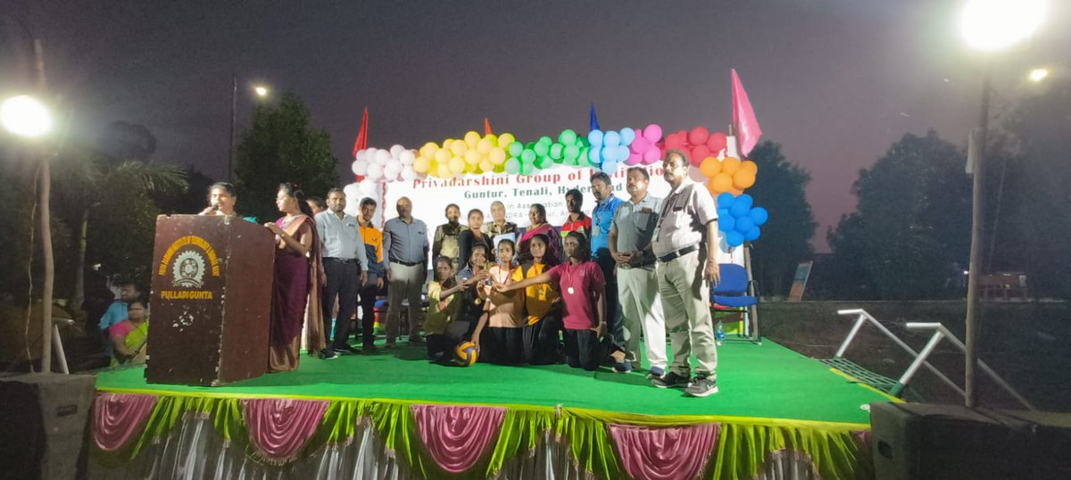 DycGuntur's tweet photo. #clusterlevelsportsmeet #sportsmeet2022 Organised in coordination with #KavyaPriyadshiniYouthClub & #PriyadashiniInstituteOfTechnology&Management #Pulladigunta #GunturDistrict https://t.co/xuXiqexYfE