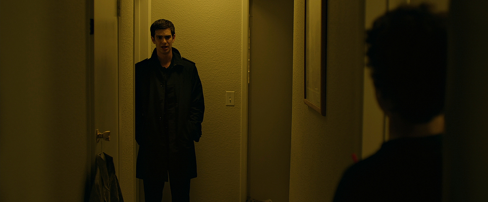 imPatrickT's tweet photo. Obsessed with how Soderbergh and Fincher both decided to make their movies yellow and green for a few years. Likely not a coincidence. They're good friends. 

It's such an "easy" way to make your film look like a movie. It's an unnatural hyper reality tone. https://t.co/GG42CcNBnS