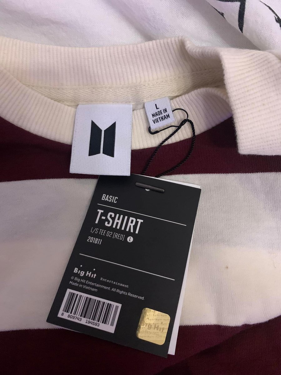 numbforbae's tweet image. WTS 

New with tags Long Sleeve tshirt from BTS Pop-up store in Berlin
Size: L but its oversized so M/S fits too

price: 50€ (originally paid 55€) 
+shipping

loc: poland
#wtsbts #wtsbtsmerch #wtbbts #wttbts #btspopupstore #btspopupstoreberlin #bangtan #kpopsale