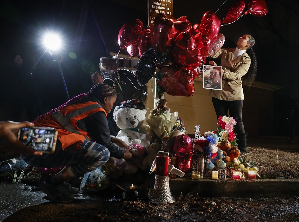 Last night, neighbors gathered in prayer at a makeshift shrine for Tyre Nichols in the Brandywine subdivision. "To know that my son was calling out my wife’s name and we were not able to hear him or help him is devastating." Read more: dailymemphian.com/section/metro/…