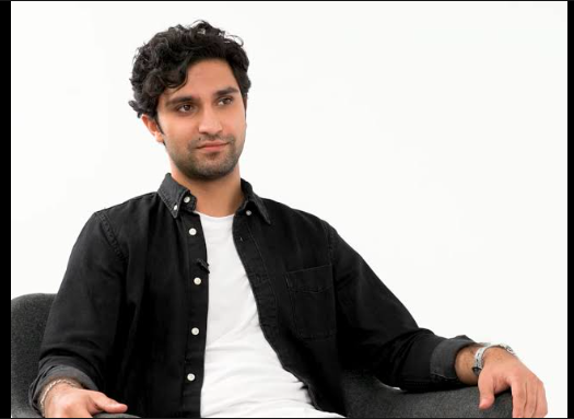 The Average #actor 
Good looking
#Smart Worker

Keep it up and #Pakistani girls are crazy for you, idk why?

#Ahadrazamir
#Ahad_Mir
#Ahadraza