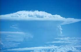 CloudCup2's tweet photo. Lacunosus (left), Cumulonimbus (right) https://t.co/Zowy9XDWbK