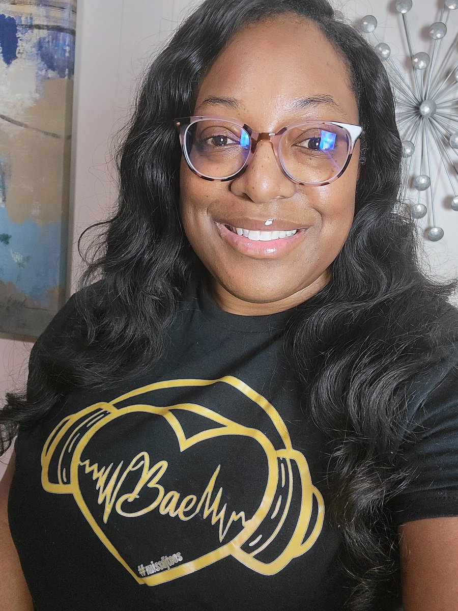 MrsEtalks's tweet photo. Have a heart! Be kind! Enjoying kindness week and finding awesome ways to show kindness! Today I rocked my heart shirt to show my promise to be kind! You like the shirt? Check it out at https://t.co/DBn4LhymFA #KindnessWeek #BeKind @gisdcounseling @gisdSEL https://t.co/7CoDBhBcQN