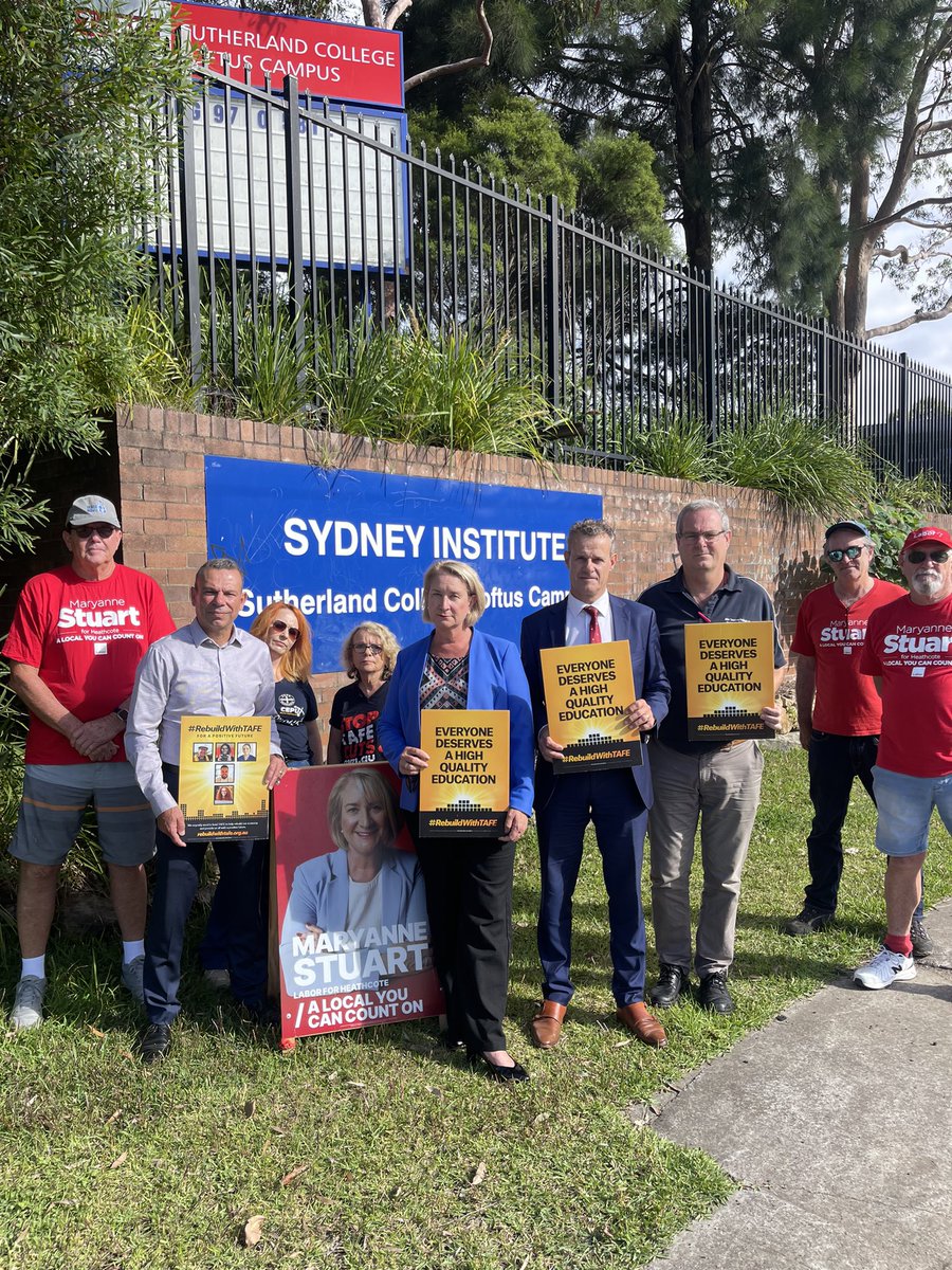 rlong62's tweet photo. @crakanthorp & @Maryanne_Stuart Heathcote ALP candidate, discuss cuts to Loftus TAFE from @Dom_Perrottet Government.
The only way to rebuild TAFE is vote out the Perrottet Govt.
In Heathcote vote out the Liberal MP Evans.
#RebuildTAFE https://t.co/Db3jDZA3A8
