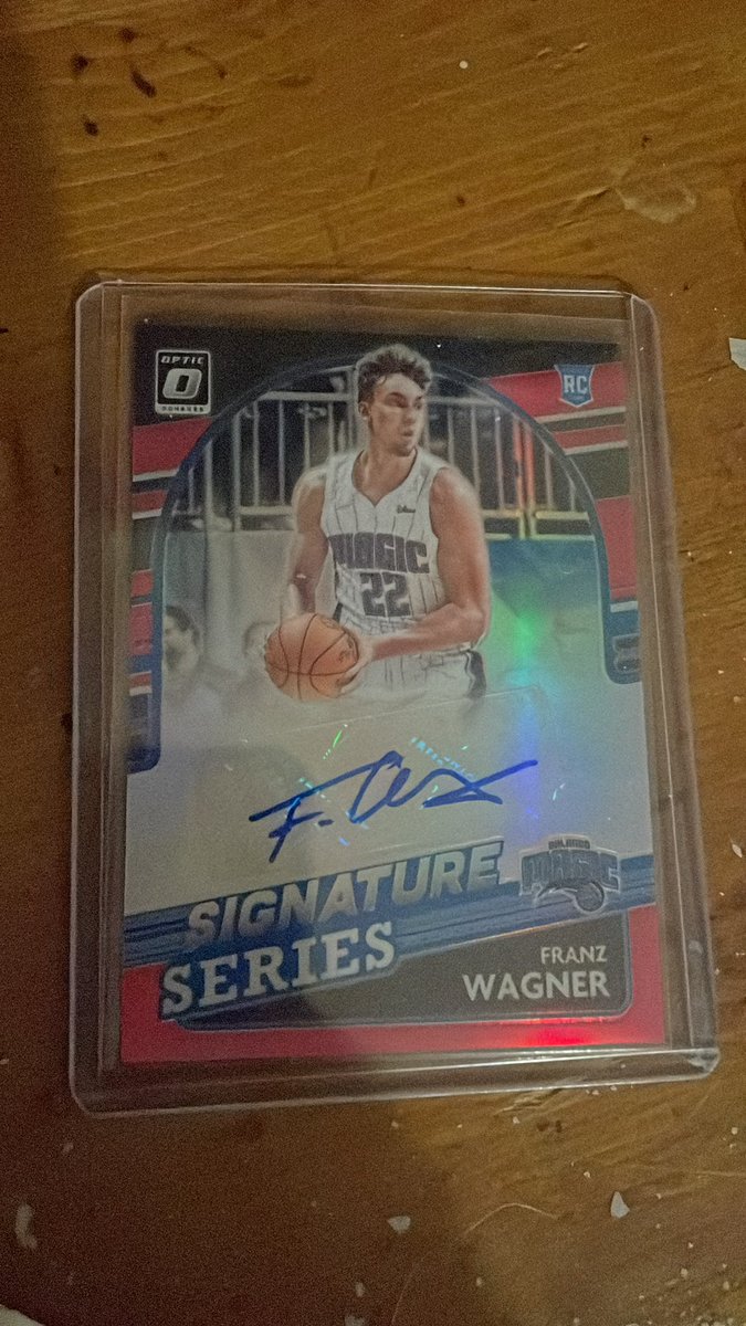 AustinTerrault's tweet photo. Looking to start trading my collection or selling some of these cards, will trade for equal value to what you think it should go for or for packs/boxes, I have a lot more so any pc could be filled. Follow to dm and I’ll respond quick

@sports_sell @CardboardEchoes @Hobby_Connect https://t.co/H4ZQEe77nH