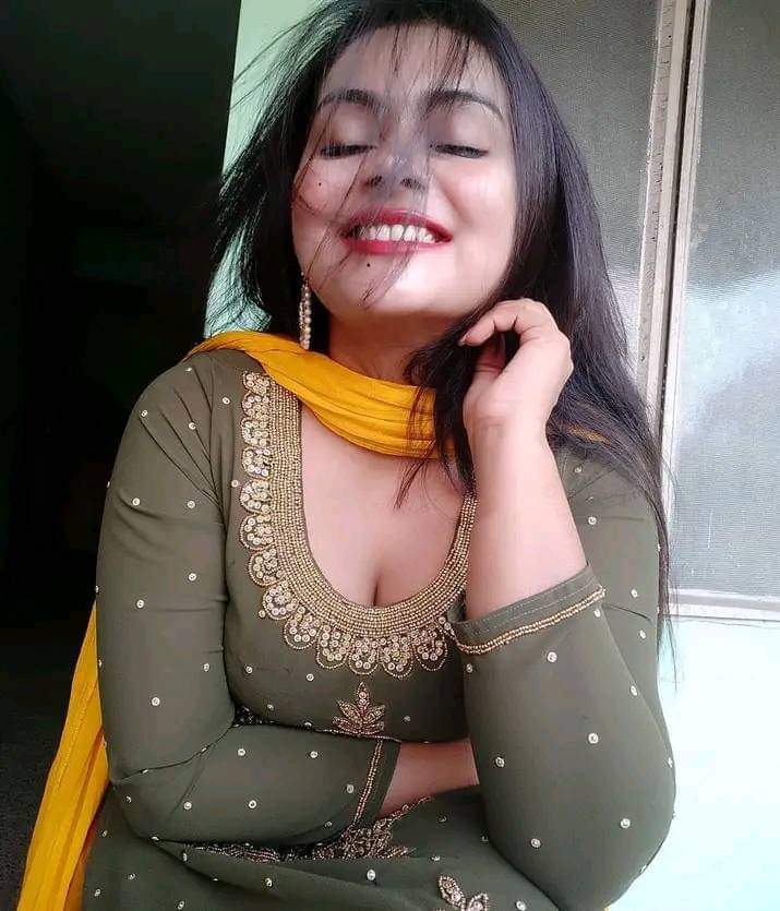 কেউ কি ফ্রি আছো