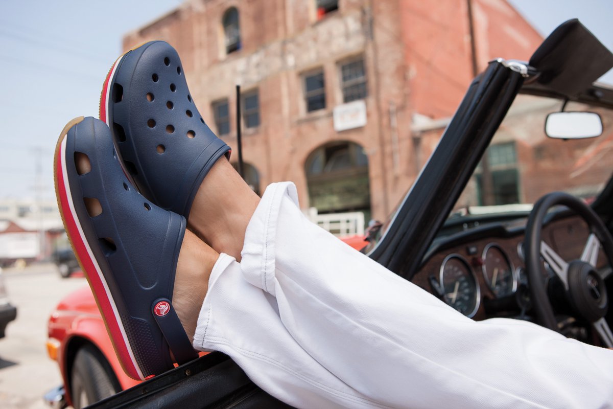 modaduskunucom's tweet photo. "Mary Jane"ler #Crocs Konforu ve Eğlencesiyle Buluşuyor!
https://t.co/OEldcmkLUa

#2014 https://t.co/jhYwAOawnx