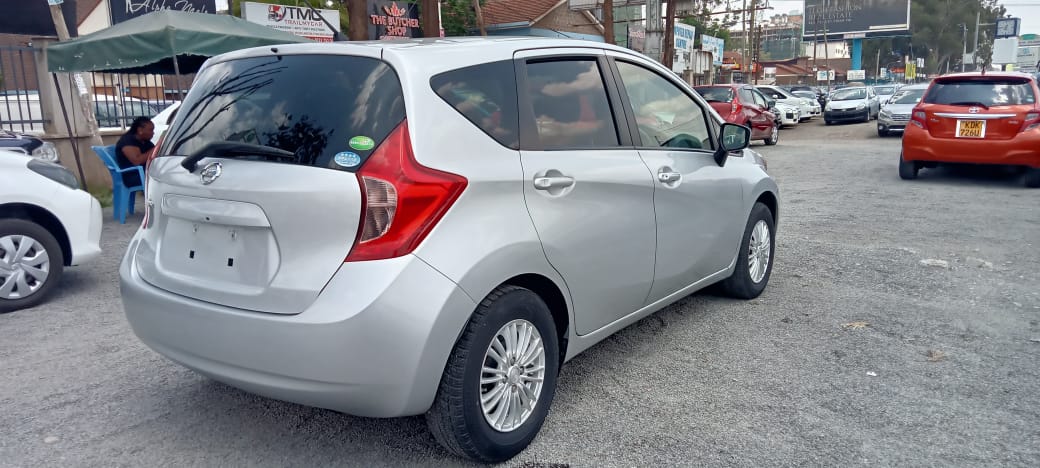 SashcomM's tweet photo. 2015 Nissan Note | 1200Cc Petrol Automatic | Alloy Rims | Power Windows ✅ Price 1.03M Bank Finance Arranged Trade In Accepted
Call What's app 0782 392081 
#NissanNote 
Website Link ; https://t.co/onvyWIRBBN https://t.co/nGAhGpqSjQ