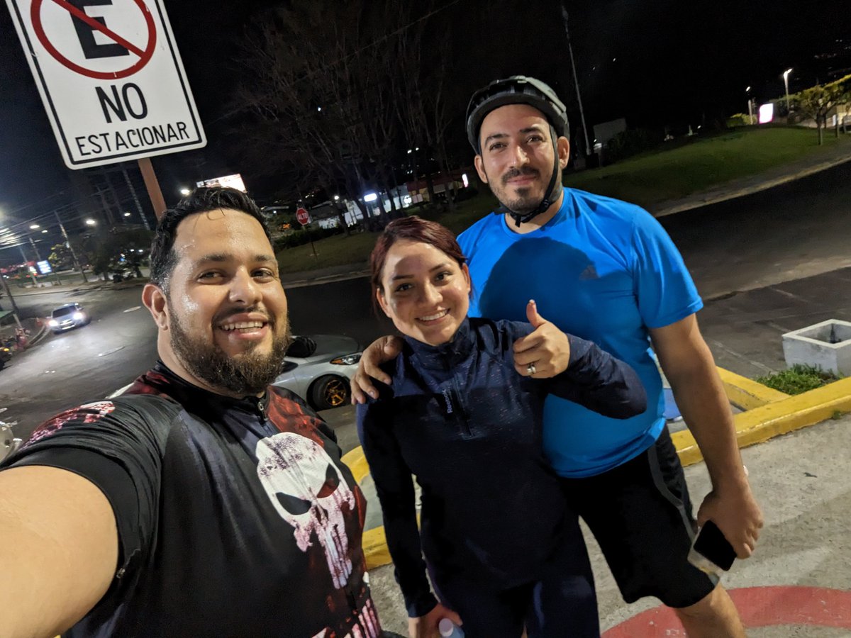 ZaFaDo72's tweet photo. #martesderuta #martesdeamigos 🚴♂️ https://t.co/LfM4AAnPjS