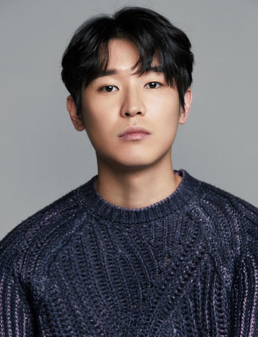 #WooJiHyun confirmed cast for ENA drama <#TheDayOfTheKidnapping>, he will act as a lawyer Choi Taek-kyun.

Broadcast in 2nd half of 2023.

#YoonKyeSang #ParkSungHoon #Yuna #KimShinRock #KimSangHo #SeoJaeHee #KangYoungSeok