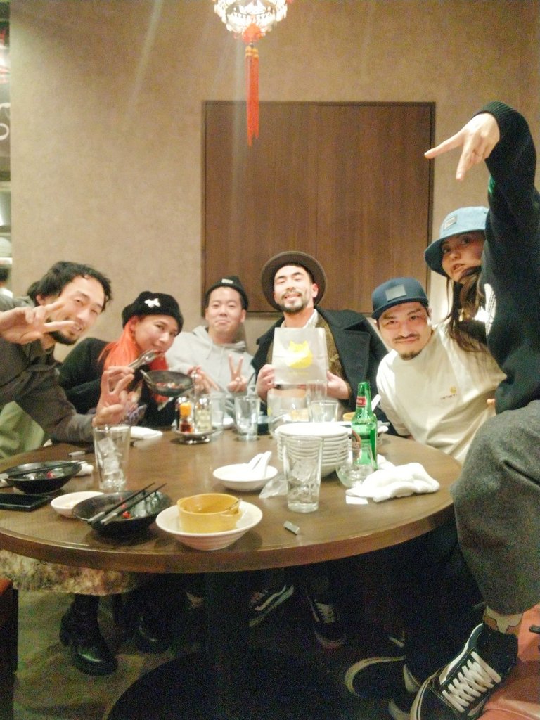 次やるときはブルースでもやろうぜ！って夢のある話で乾杯

東京立川
militarysniperpinfall

また会える日まで