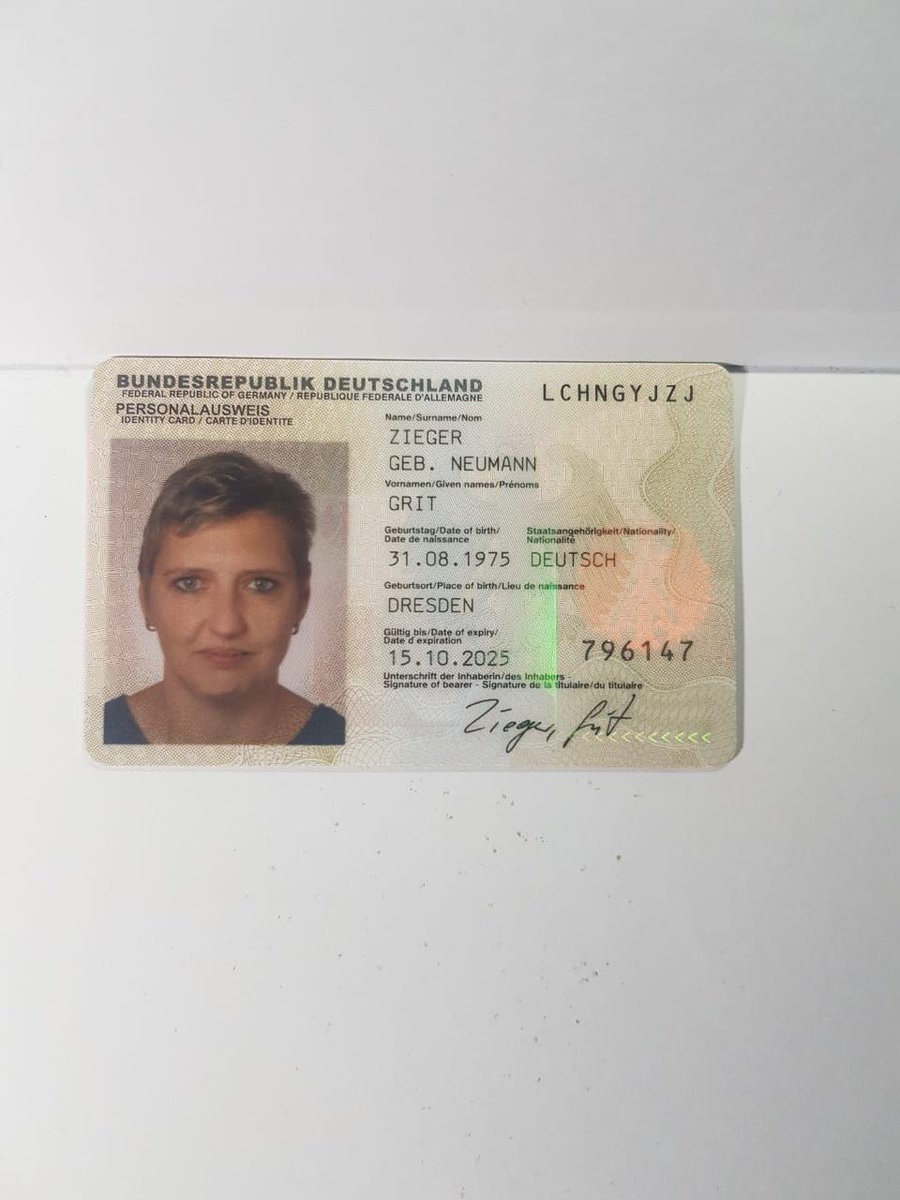 Décrypter 74+ imagen titre de lord sur carte d identité fr.thptnganamst.edu.vn