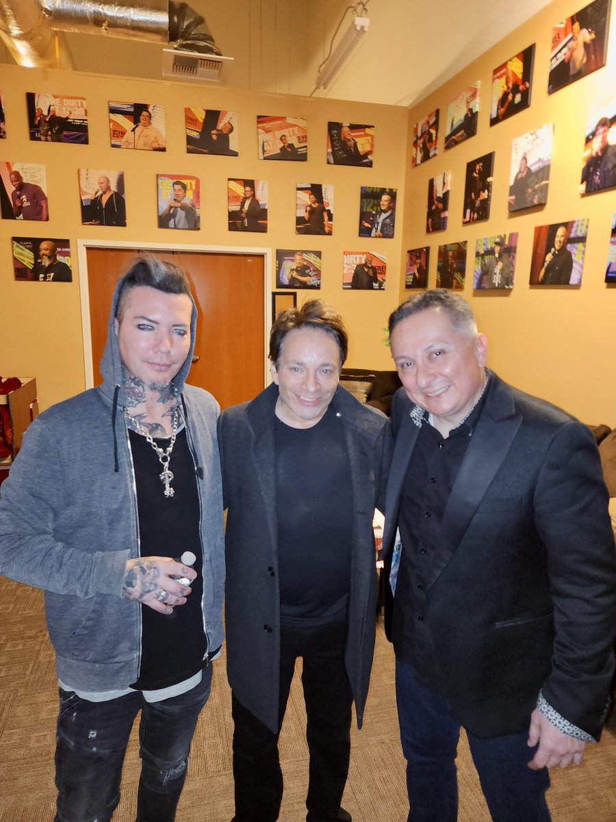 thedirtyat1230's tweet photo. Anti-Valentine’s Day Show, it was a #PackedShow! We ♥️ the #DirtyBirdFamily!!
#DirtyBirdsForever #StandUpComedy #LasVegas #LiveDirty #ValentinesDay #AntiValentines #Comedy #Vegas #Comedy #DirtyBirdsFlySouth @southpointlv 📷 @quickstylephoto https://t.co/MDZbKX9m9t
