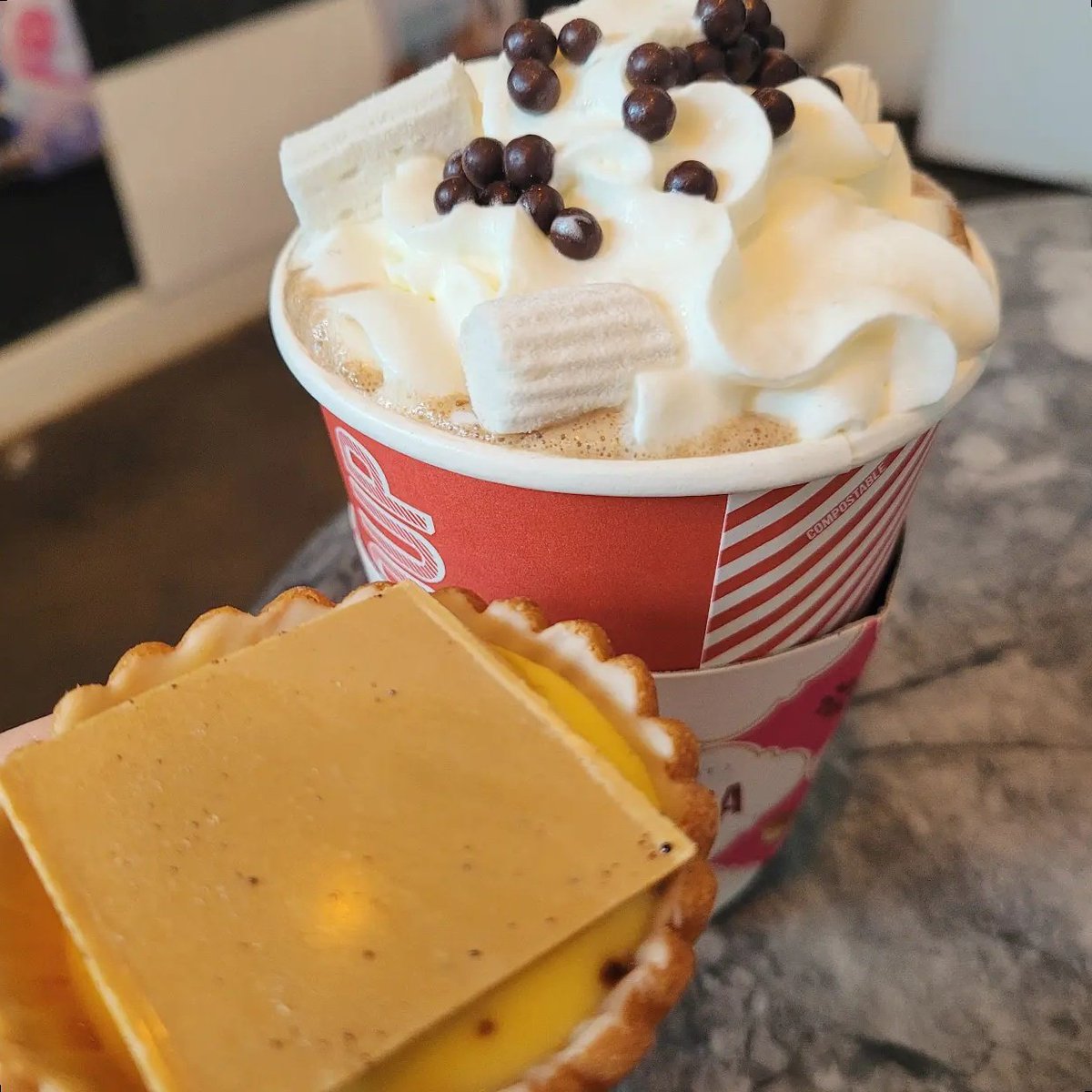 HostessMisaki's tweet photo. Happy Valentine's Day! 💘☕️
#HotChocolateFest https://t.co/n9HowLtM2Z