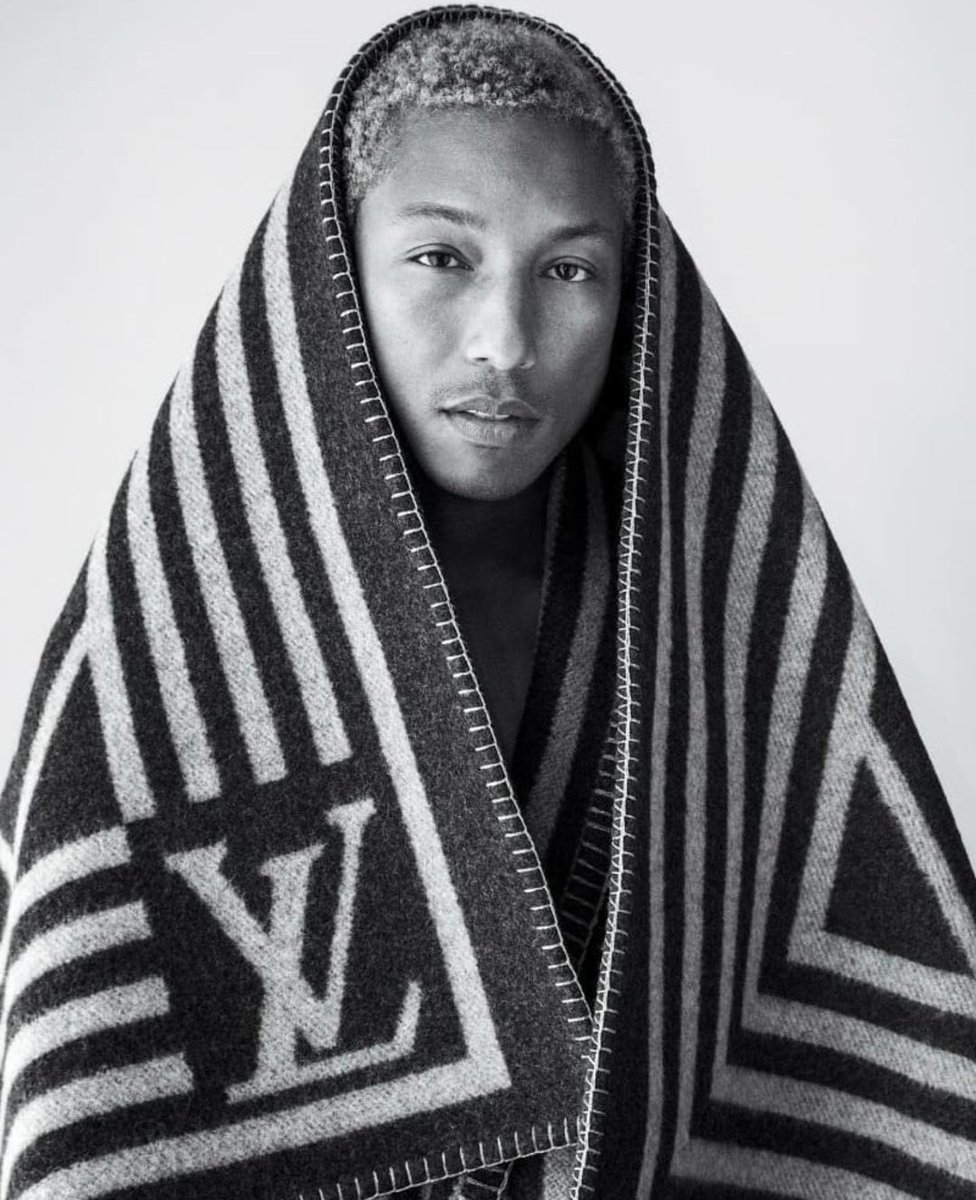 tanpakkee's tweet photo. Pharrell is the new @LouisVuitton Men’s Artistic Director! Now I wonder what will happen to his relationship with #Chanel… https://t.co/4zpqzmTvxZ