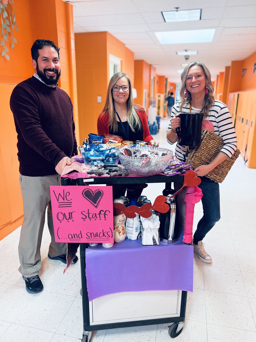 HeyMrsSavage's tweet photo. Spreading joy and snacks this Valentine’s Day to our @LakelandSchool family - what’s not to love about a mid-day snack and caffeine boost?!  @Najib1 @HeyMsHobbs https://t.co/CknfMpb2kx
