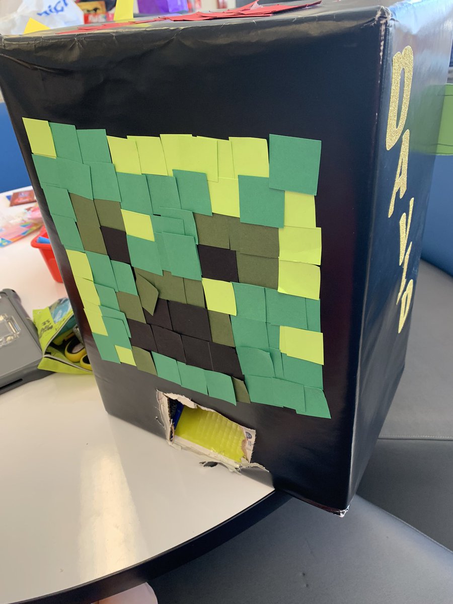 Super cool Valentines box! Way to go, David!! #teamtwain #fraserfamily #creativity