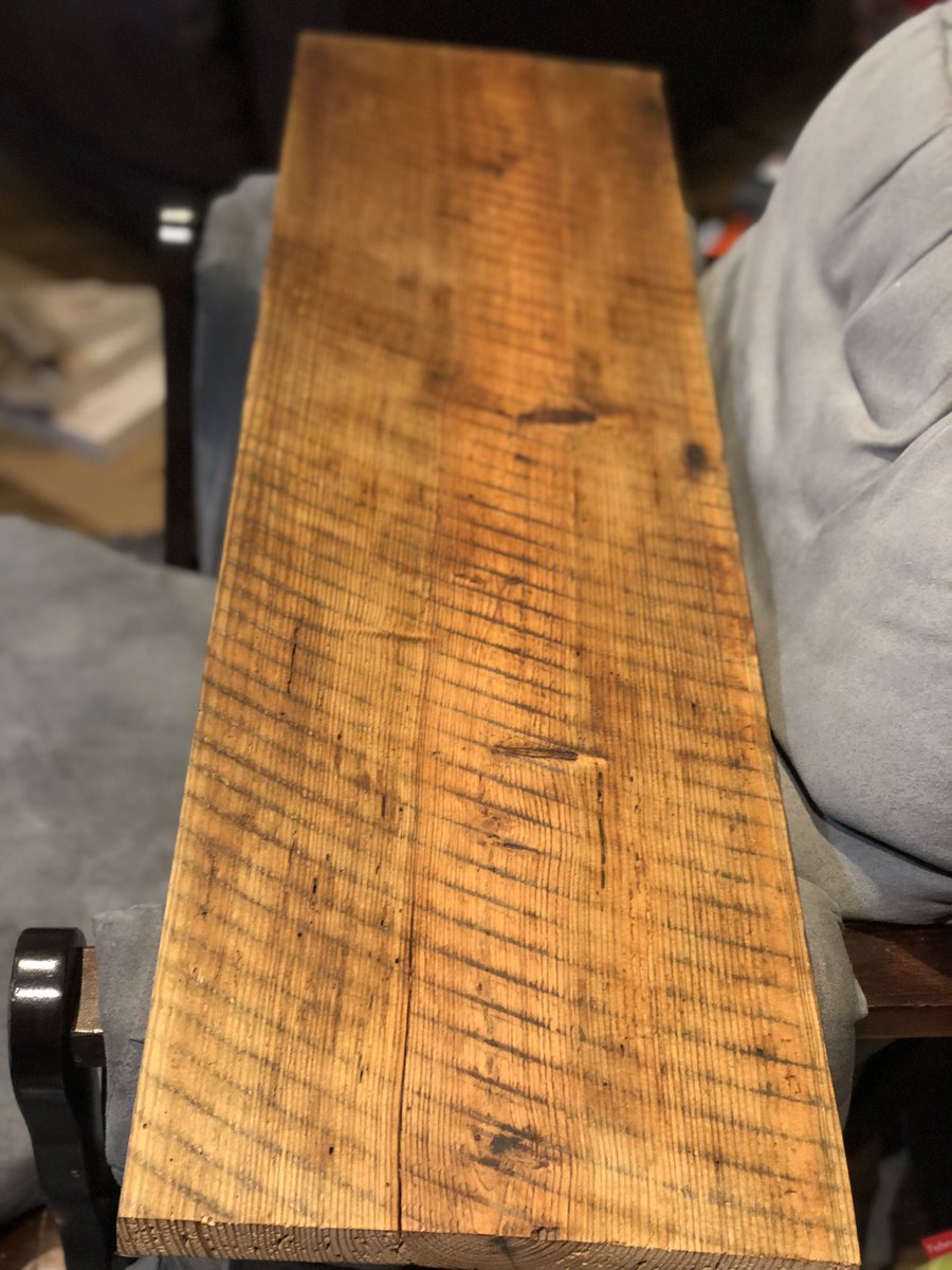 CodiakCreations's tweet photo. So. Much. Character. #codiakwoodworking #woodworking #woodworker #reclaimedwood https://t.co/HOFrF8KbiP