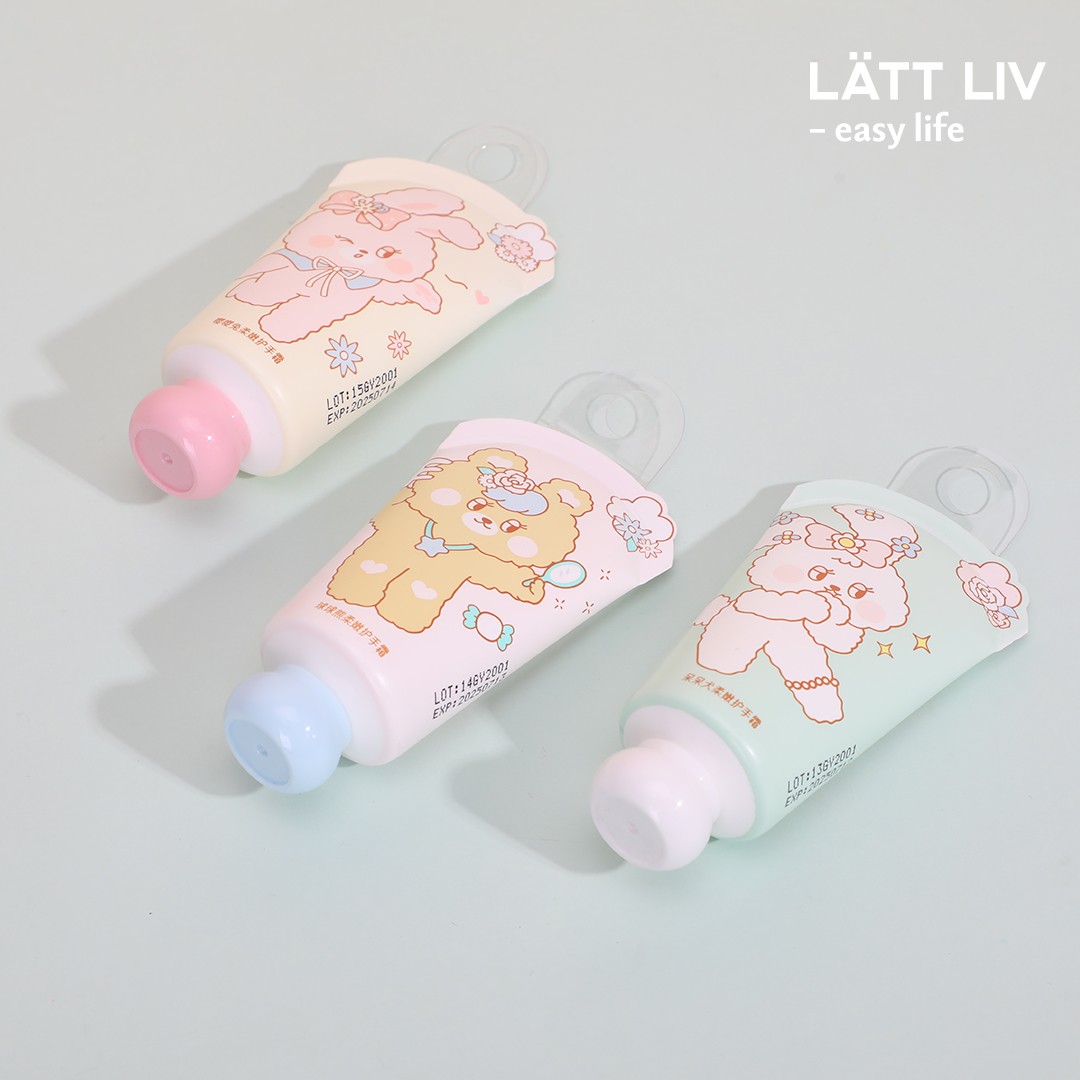 lattlivintl's tweet photo. LÄTT LIV Hand Cream. Lightweight and non-sticky texture provides intensive hydration and long-lasting moisture, leaving hands tender, soft and smooth. #hand #cream #personal #health #beauty #cosmetic #franchise #affordable #life #design #lattliv https://t.co/k0WKkbgSiB