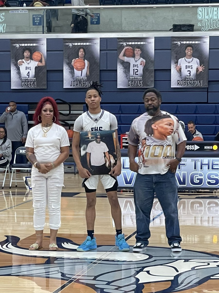 BHSVikingHoops's tweet photo. Vikings beat Cove 63-60 on Senior Night!  Thank you Seniors! https://t.co/NHhy5TQUik