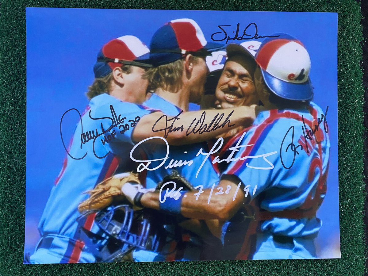 ExposFest's tweet photo. There are photos then there are signed masterpieces ! #ElPerfecto #Expos #History https://t.co/2ewXRIWQKv