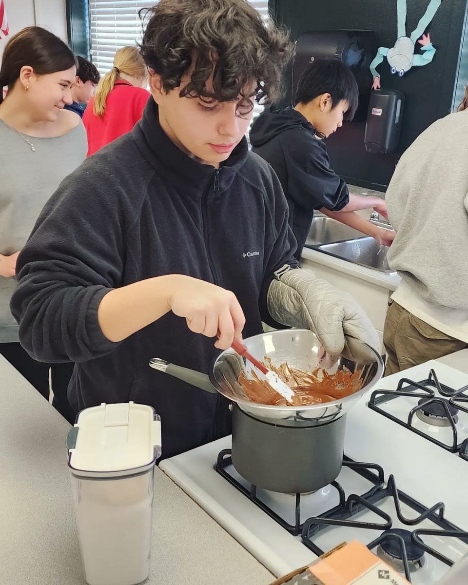 Melissa Priester tweet media