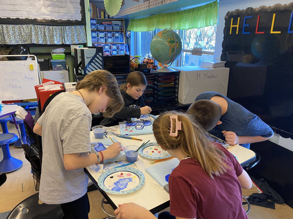 vreyome87's tweet photo. Took all morning but they came out great! So proud of their hard work! @MaloneCSD @StJoesElem https://t.co/wezVqh17Jk