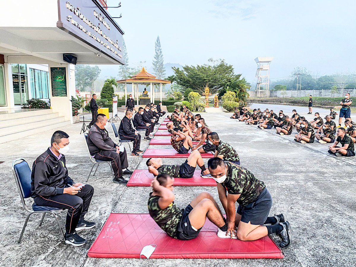 INFANTRY1522's tweet photo. "สุขภาพดี ไม่มีขาย อยากได้ต้องสร้างเอง "  💪💂🇹🇭🏃 ร.152 พัน.2 ทำการทดสอบ ร่างกายกำลังพล ประจำปี 2566 ณ ค่ายพระยาเดชานุชิต https://t.co/fbOeXv5nOC