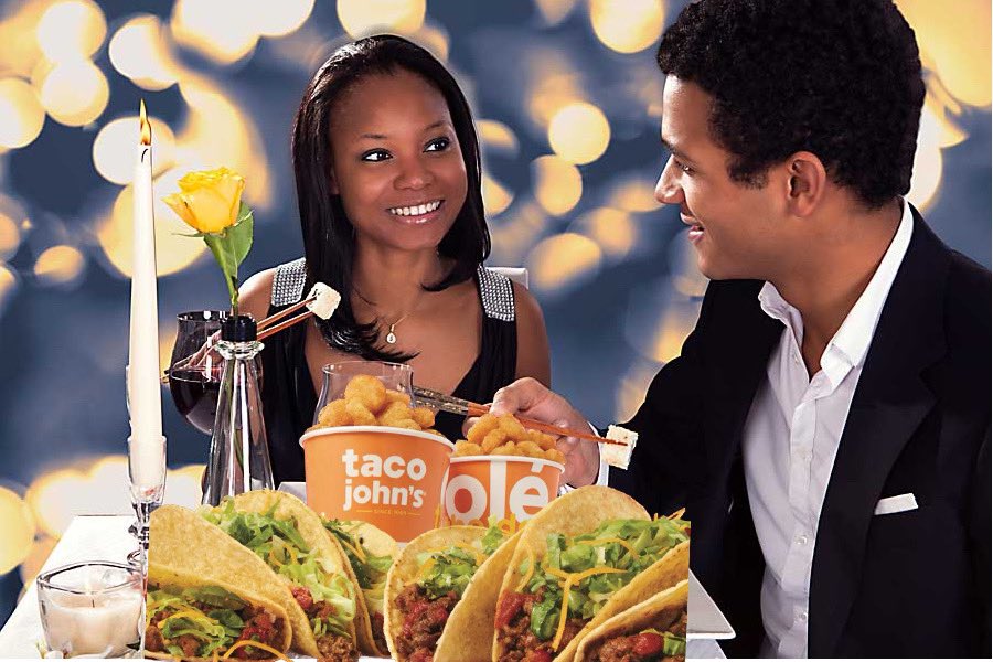 MunceUponATime's tweet photo. @ChadBirger @tacojohns #FunWithPhotoshop https://t.co/Fdt8j6XNQI