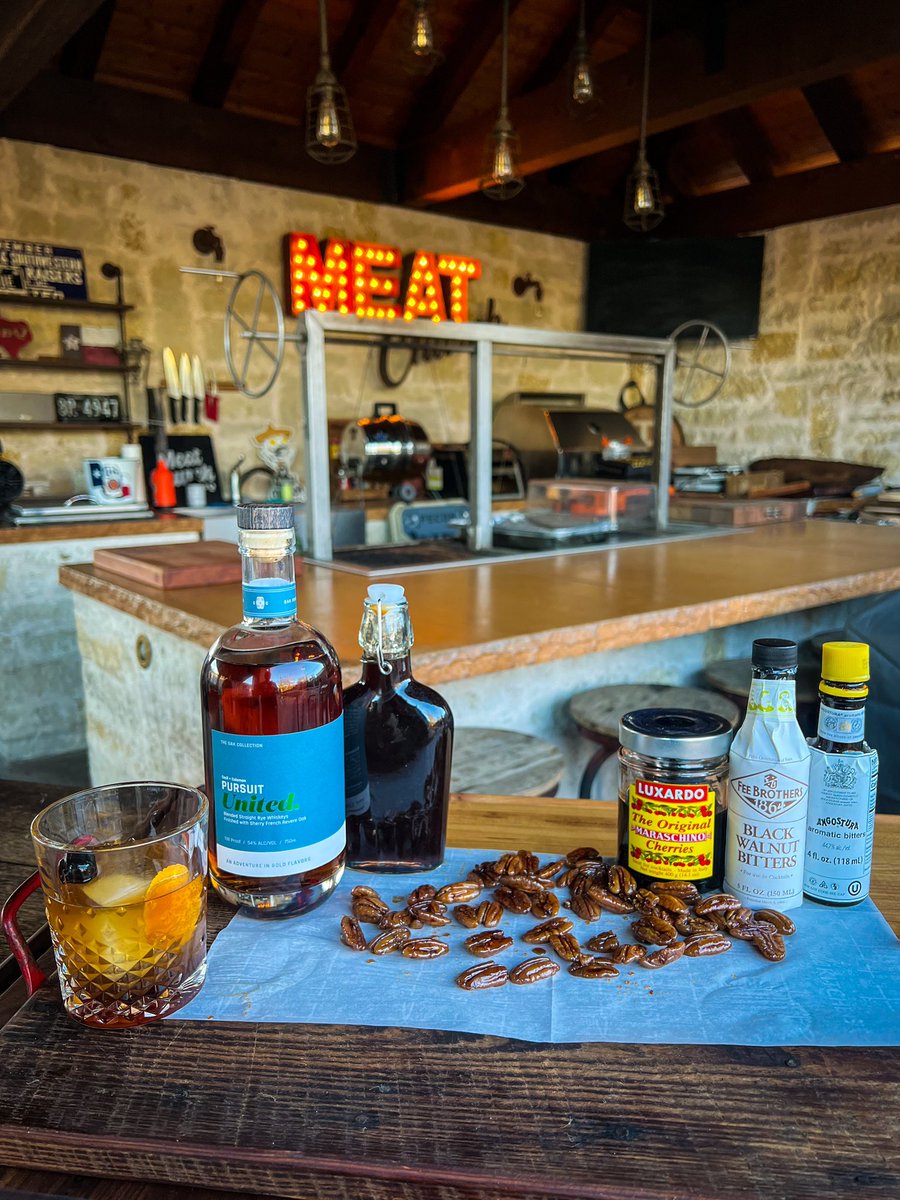 Old Fashioned with homemade pecan simple syrup before our Valentine’s dinner. 🙏🏼

<a href="/PursuitSpirits/">Pursuit Spirits</a> 
<a href="/BourbonPursuit/">Bourbon Pursuit 🥃</a>