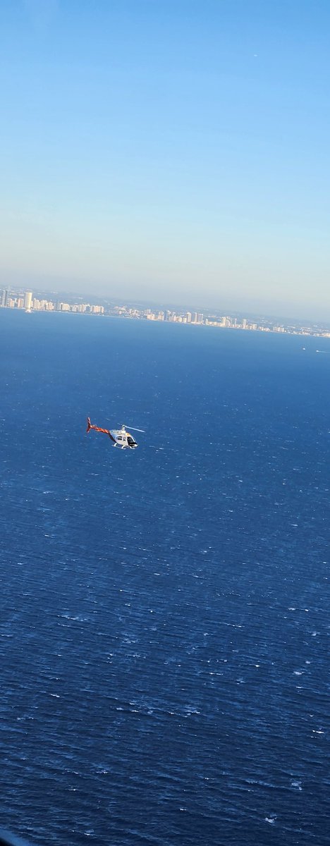 Hay una vida más allá de la foto del ala de jetblue. 😏🤠🚁🇺🇲🇩🇴
 #ECAERD #AviaciónMilitar #TH67 #Rotorhead #PalaLegionaria