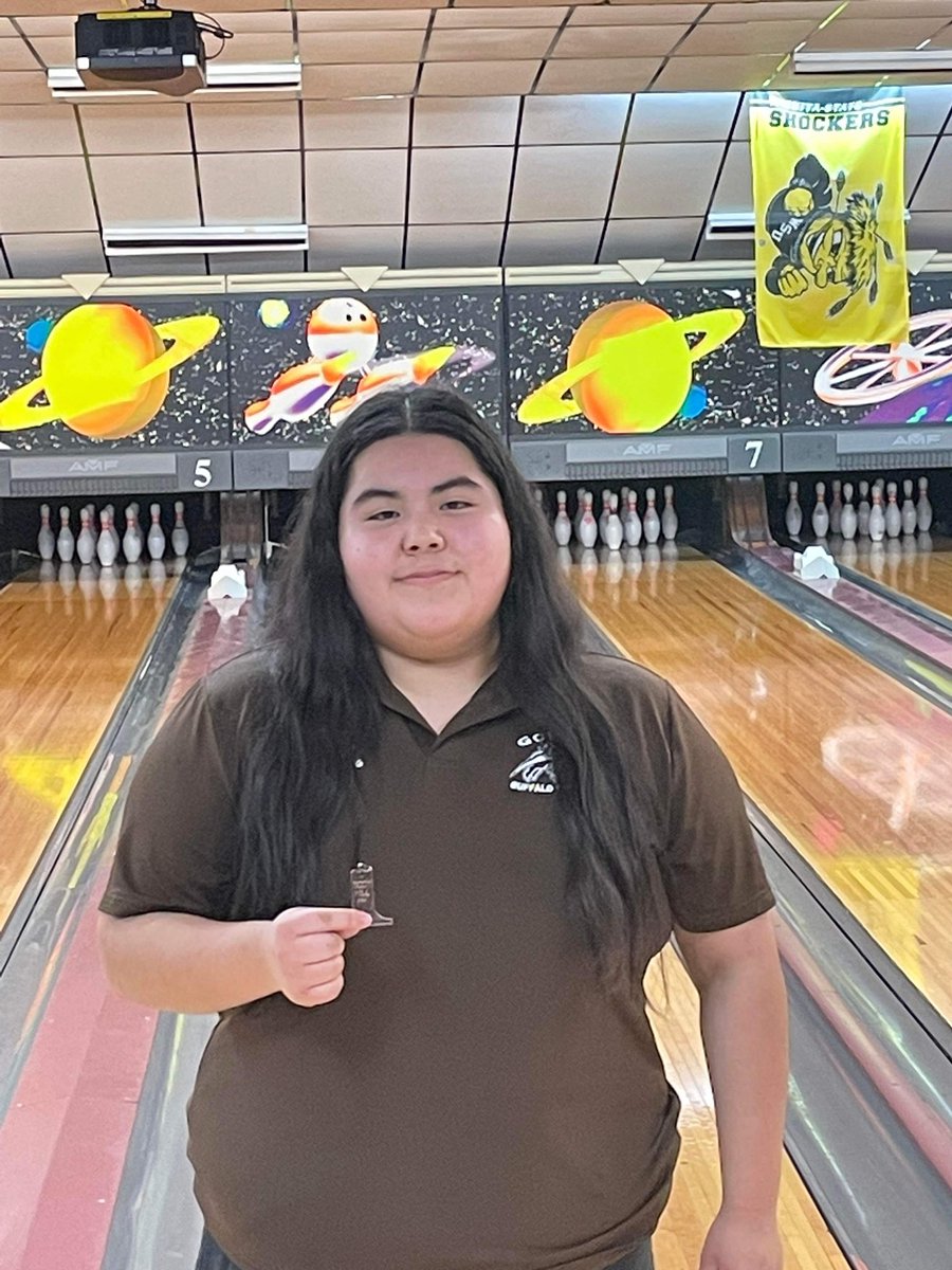 Medalists of the day!  Sorry JV we didn’t get pics because I was sick and Coach Nichols had a lot to do during the transfer time.  Nice job today buffs!
Trasyn-552 (1st)
Shawn-526 (3rd)
Molly-317 (3rd)