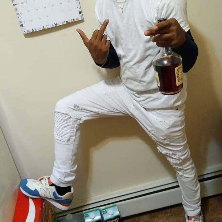 TerryGi66917406's tweet image. TANKBOOGOTTI176@GMAIL.COM #MOB #AriesGang 🤴🏽🤘🏽