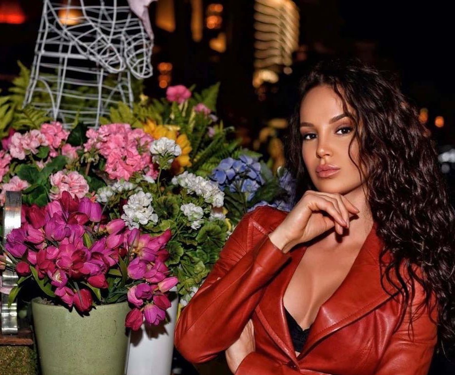 Lia Levy on Twitter: "Lovely night 💖"