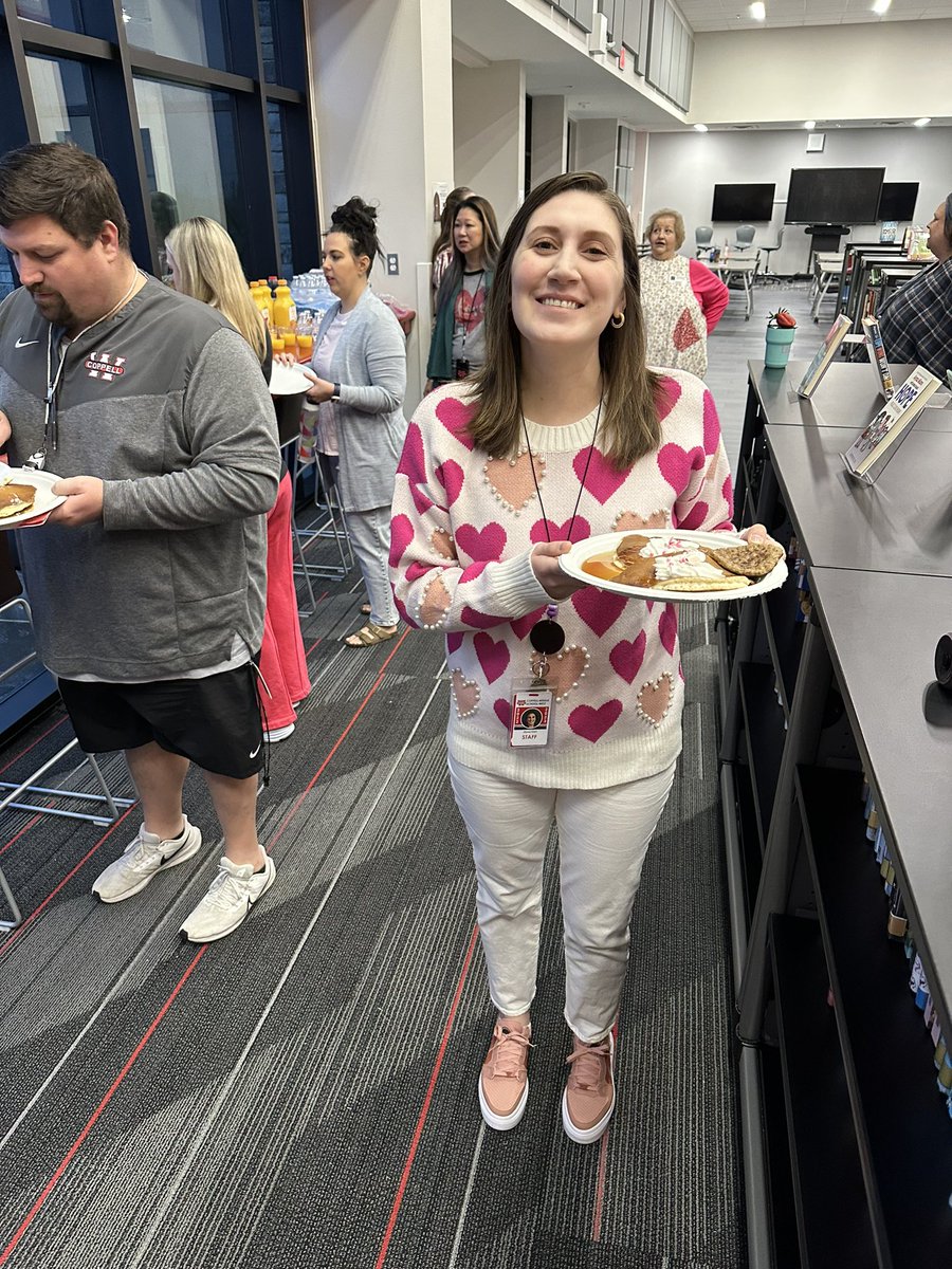 PjetrovicWest's tweet image. Pancakes for Valentines Day ❤️💝🍫🥞#Westfam