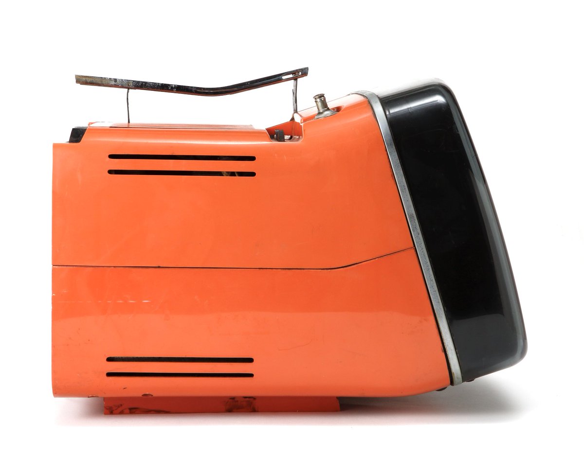 designkaz's tweet image. Algol, Portable TV set, Brionvega, 1964 by Richard Sapper with Marco Zanuso #RichardSapper  sapparten.studio.site
