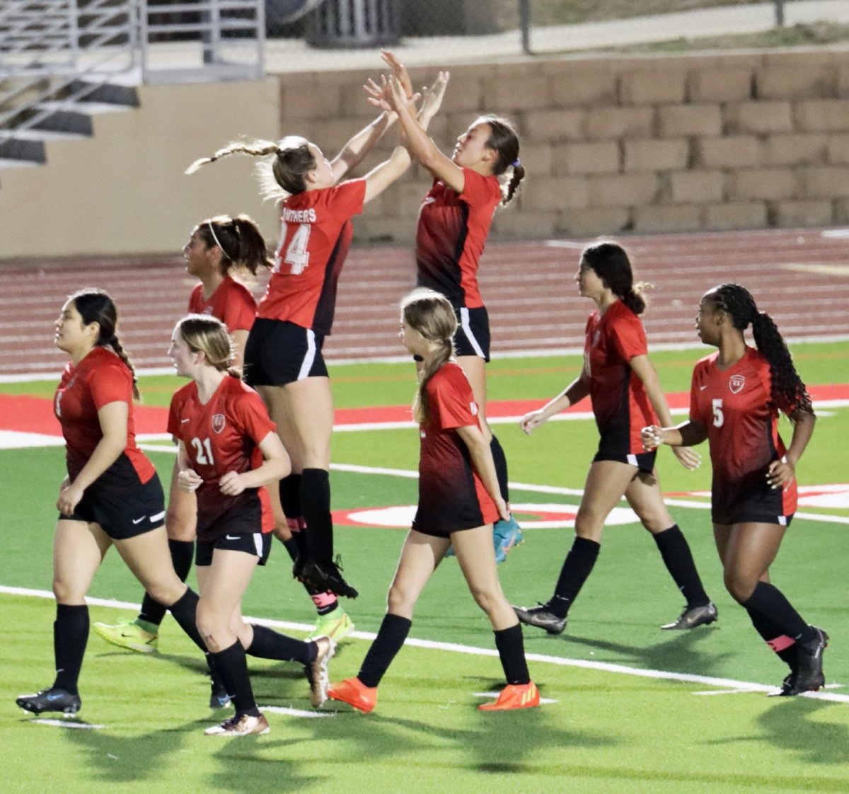 Colleyville Heritage High School |🐾 tweet media