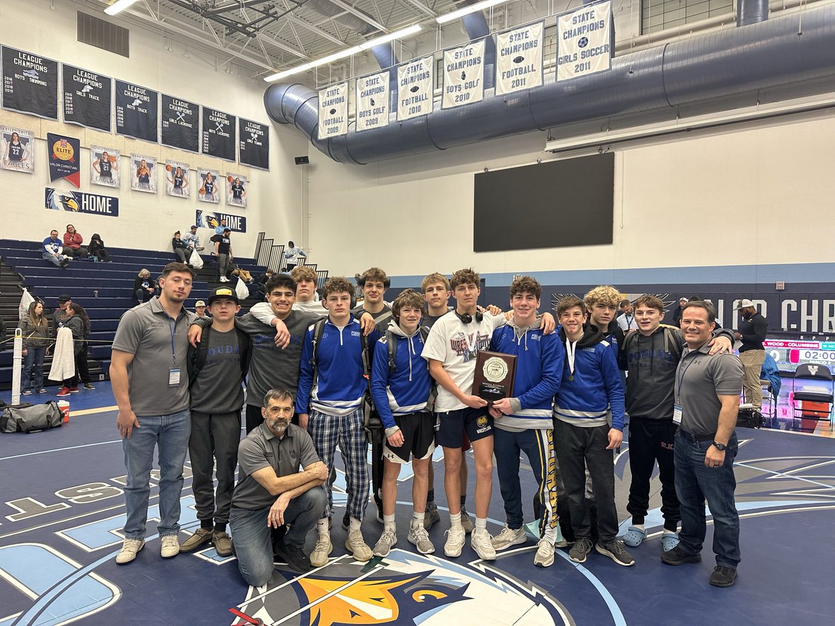 Poudre High qualifies 8 for state! 3 champions at regions. Region team runner up.