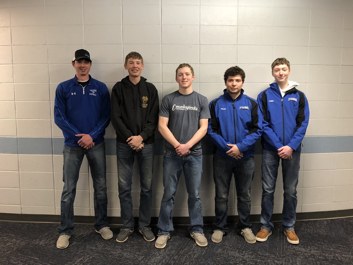 jaconnell54's tweet photo. Finally made it official!
@cunebulldogs 
@CorbyOsten 
@PatrickDaberkow 
@HyannisFootball 
@zconnell4 
@DanSchroer https://t.co/t2fmTky9q4