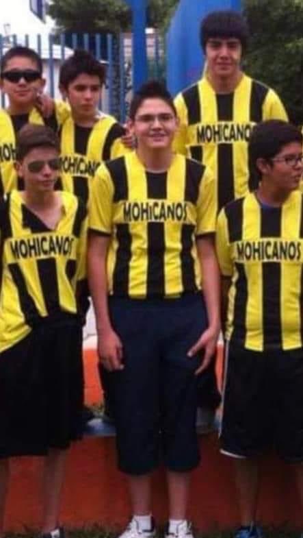 Yo chingue y chingue que me tomen una foto

La pose que hago: