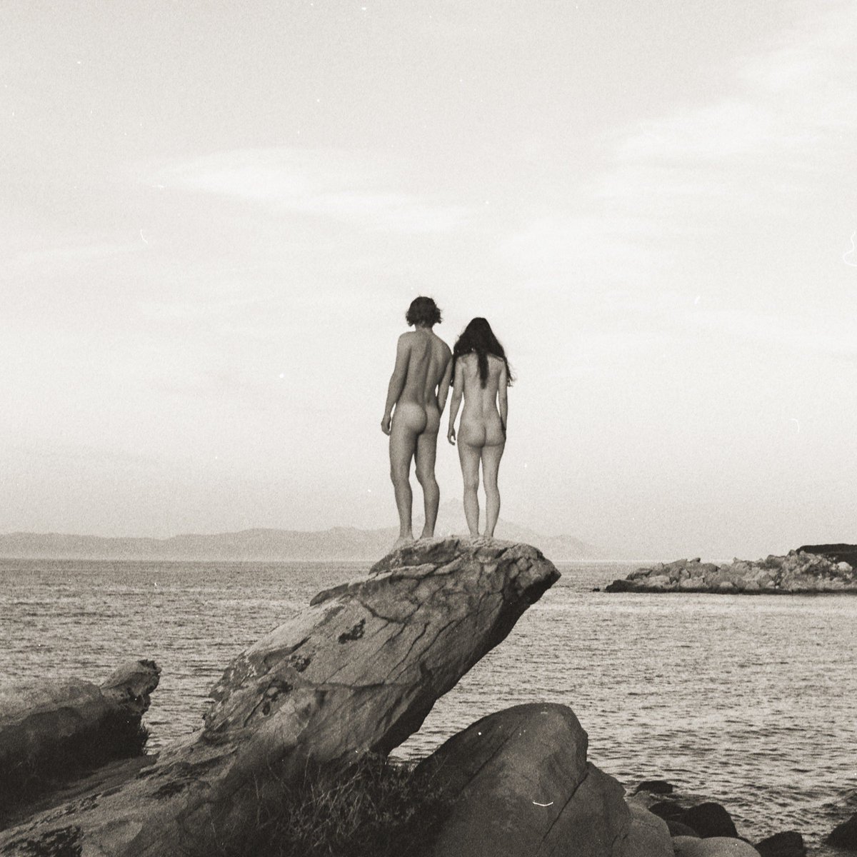 _yuragi_yura's tweet image. // New Release //

2023年4月5日に2nd Full Album “Here I Stand”をリリースすることが決定しました。

またアルバムのリリースに先駆け、2月22日に第一弾先行シングルの配信を開始いたします。

Photography - Valentin Duciel

リリースの詳細は揺らぎ公式HPより。
yuragi.org