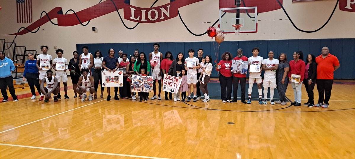 Congratulations Lions for defeating Elsik on seniors night. Good luck in the play-offs <a href="/ATaylorHS/">Alief Taylor High School</a> <a href="/Alief_Athletics/">Alief ISD Athletics</a>