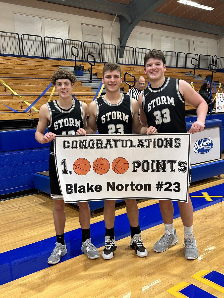 Huge Congrats to <a href="/BlakeNorton23/">Blake Norton</a> for scoring his 1,000th career point tonight! We are proud of you #23! <a href="/SaltFork_HS/">Salt Fork H.S.</a> <a href="/chaddare/">Chad Dare</a> <a href="/clikasNG/">Colin Likas</a> <a href="/witysports/">WITY Sports</a> @WCIA3Bret