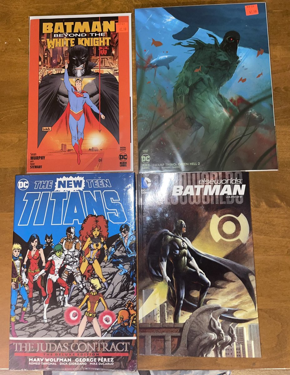 @DCComics Valentines Day gifts from my lady: Batman Beyond The White Knight #8, Swamp Thing: Green Hell #2, The NEW Teen Titans: The Judas Contract, and Elseworlds: Batman Vol. 1. I say this everyday but damn I love comics. Anyone pick up anything today? #newdcday #dccomics -SH