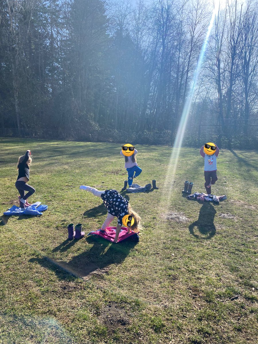 Today’s sunshine brought out our practice of well-being @EKOLogy_sd36 lunch time yoga lead by the Kindergarten class. #outdoorlearning #getoutside #Wellbeing #SpringIsComing #yogakids #sd36learn