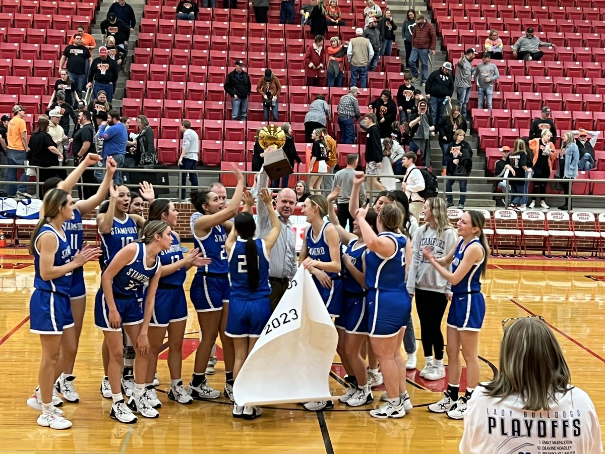 SHStx's tweet image. Lady Bulldogs are Bi-District Champs 🏆 defeating Petrolia 76-39‼️ On 2 Rd 2