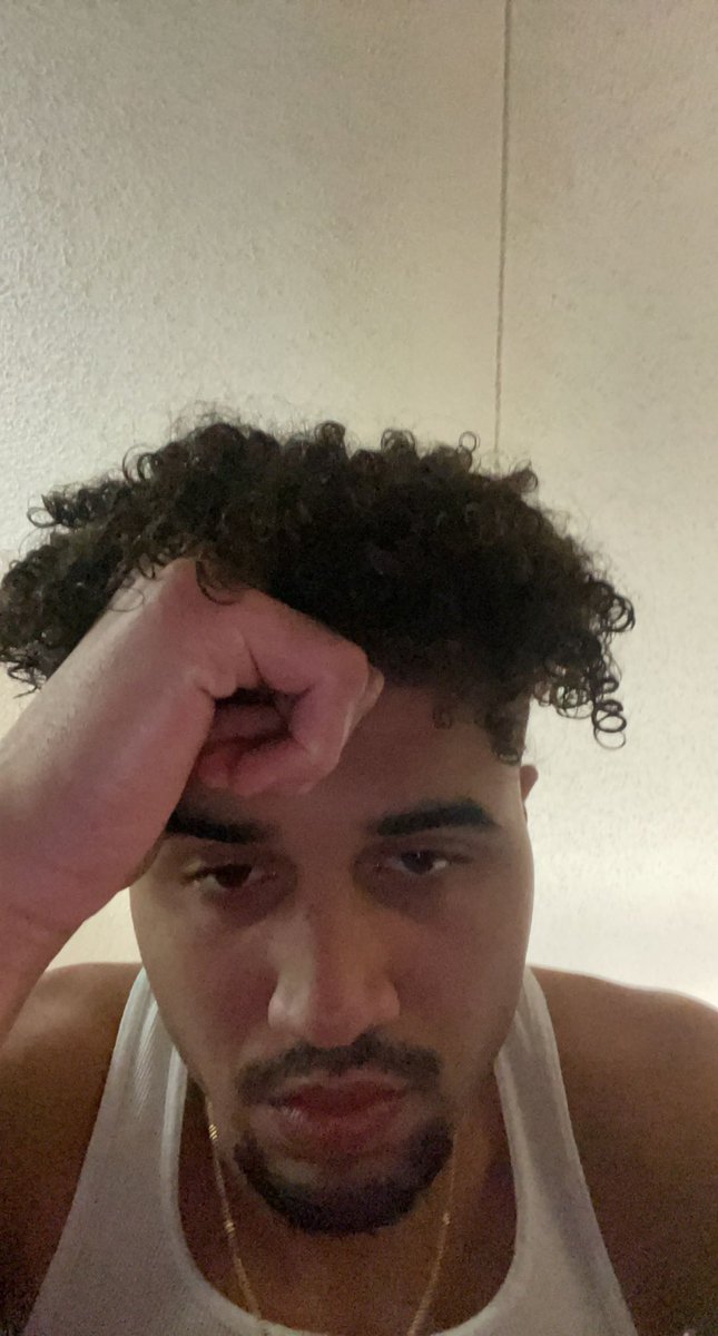 paperouteb's tweet photo. Valentine’s Day was an L 🤷🏽‍♂️ https://t.co/sYdMWg2qya